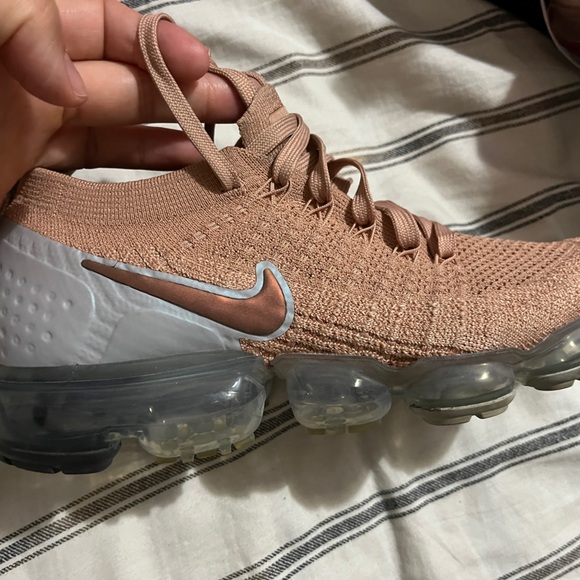 Nike sneakers - Picture 2 of 2